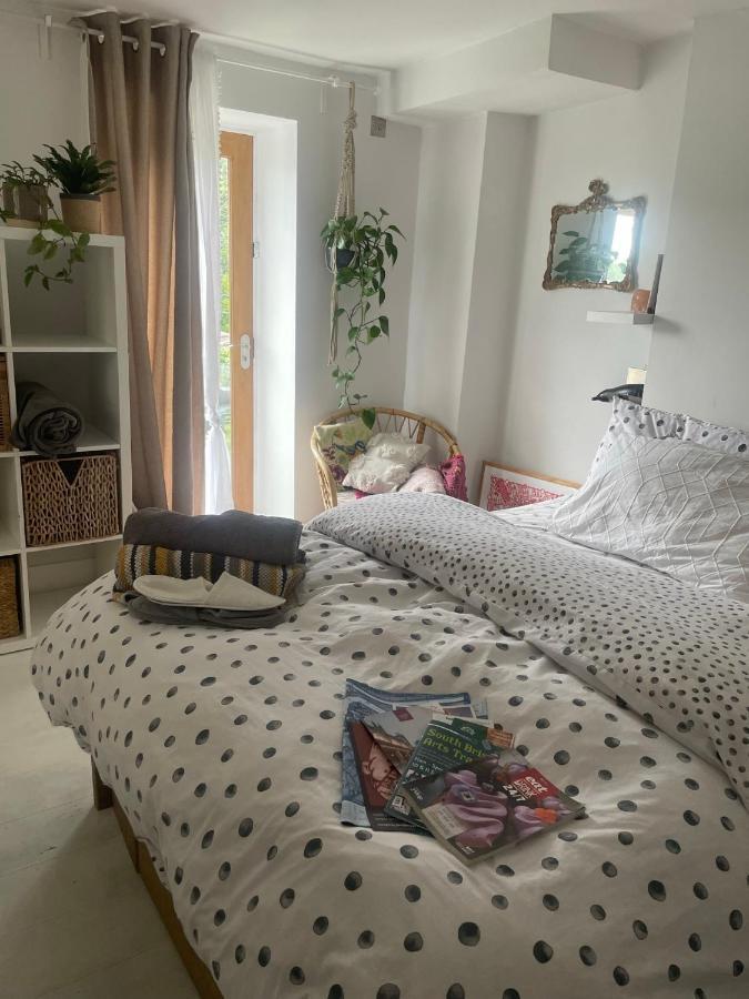 Bed & Breakfast The Cottage, Ashfield Place