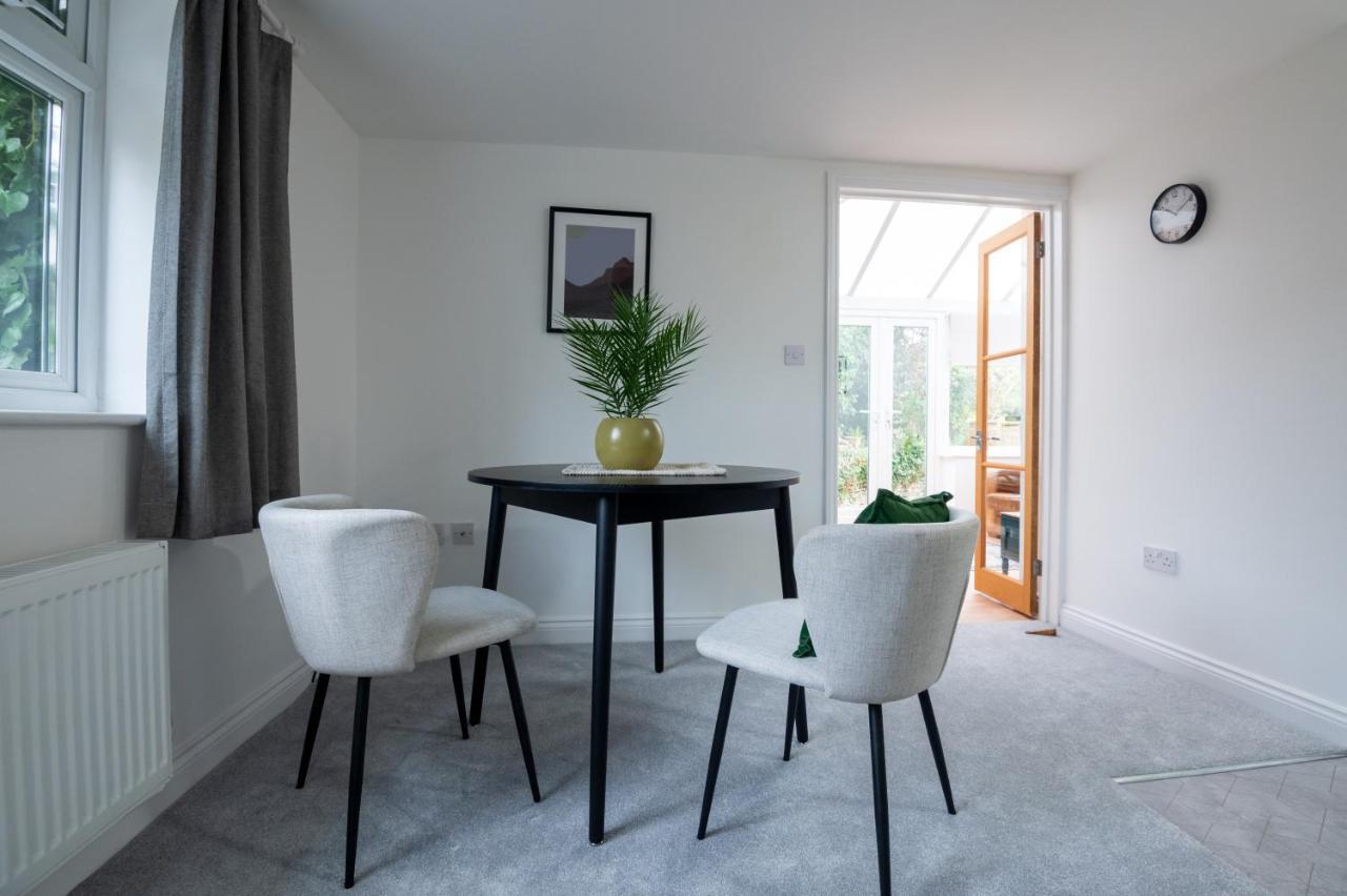Short Stays - Amazing Redland Flat! Free Parking Apartment