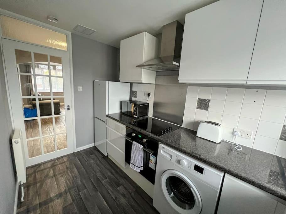 Apartment Modern In Bristol