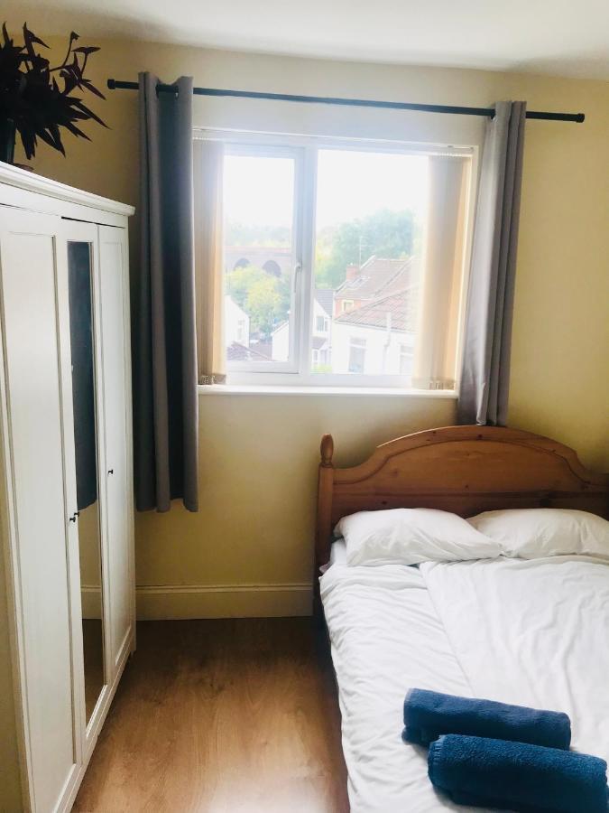 Nice In A Private House! * Bristol