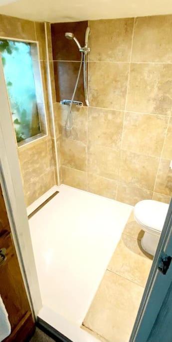 Holiday home The Birch With Hot Tub Bristol