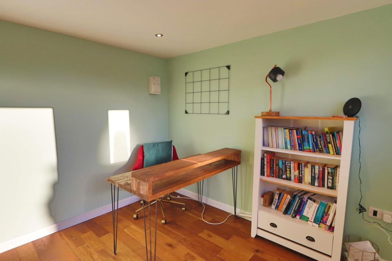 Lovely In Fantastic Long Ashton Area Holiday home