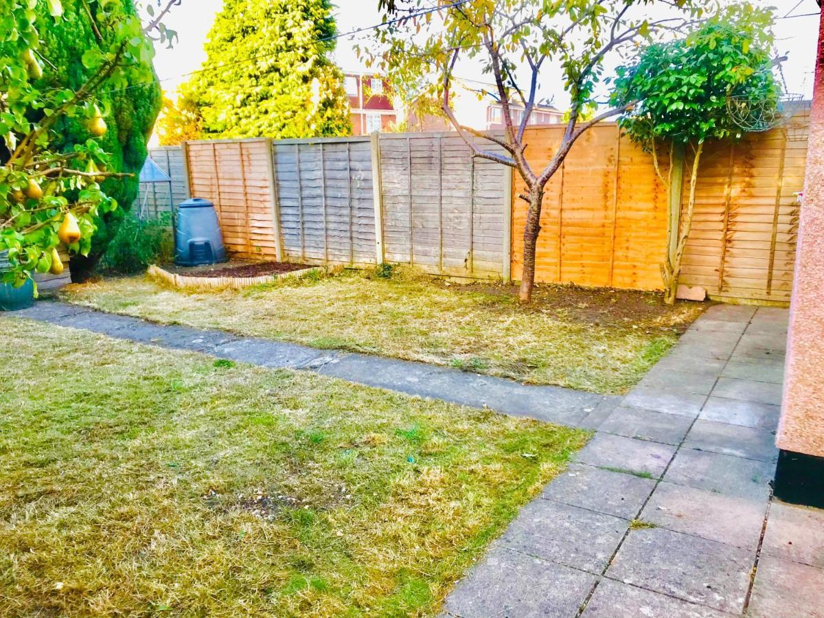 Spacious 4 Bedroom House Holiday home *
