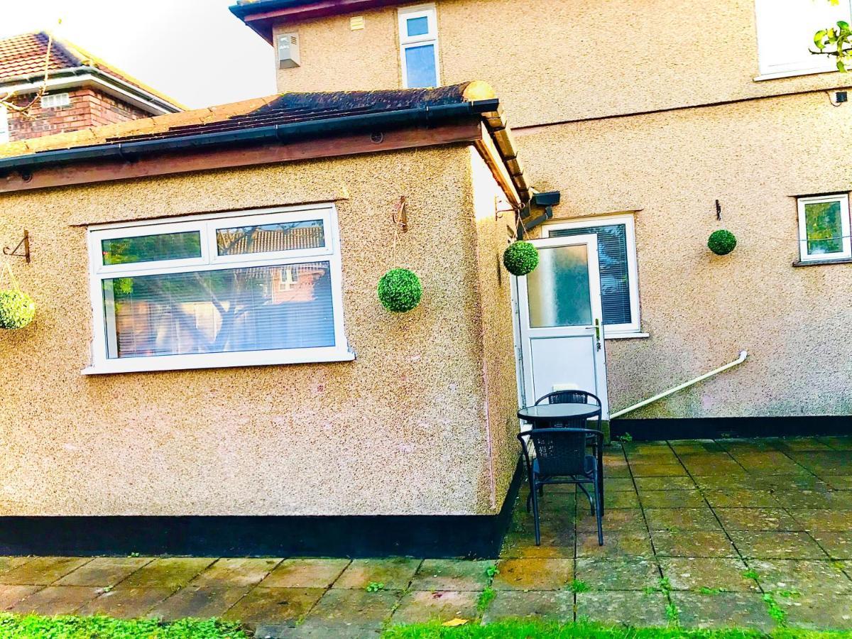 Holiday home Spacious 4 Bedroom House