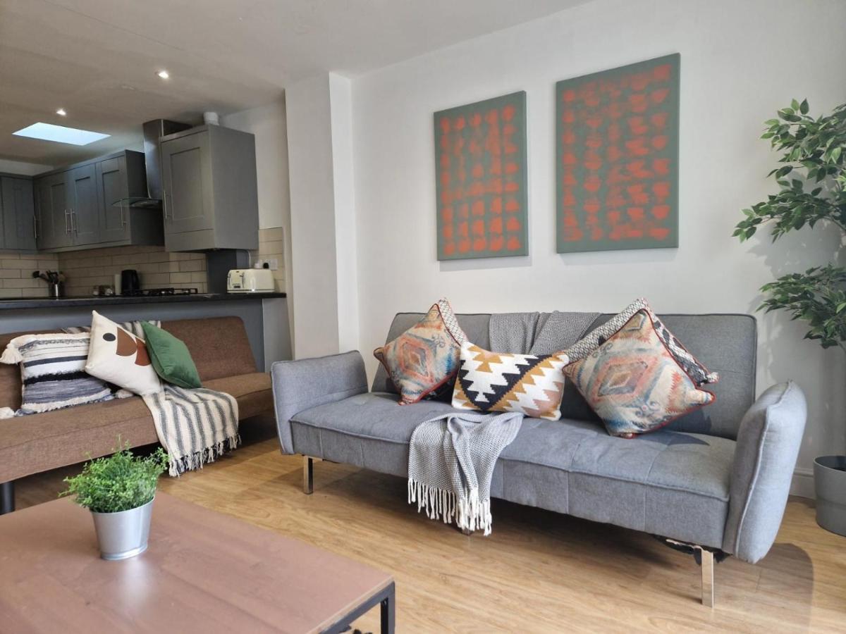 Exquisite - Sleeps 8 - Garden - Parking * Bristol