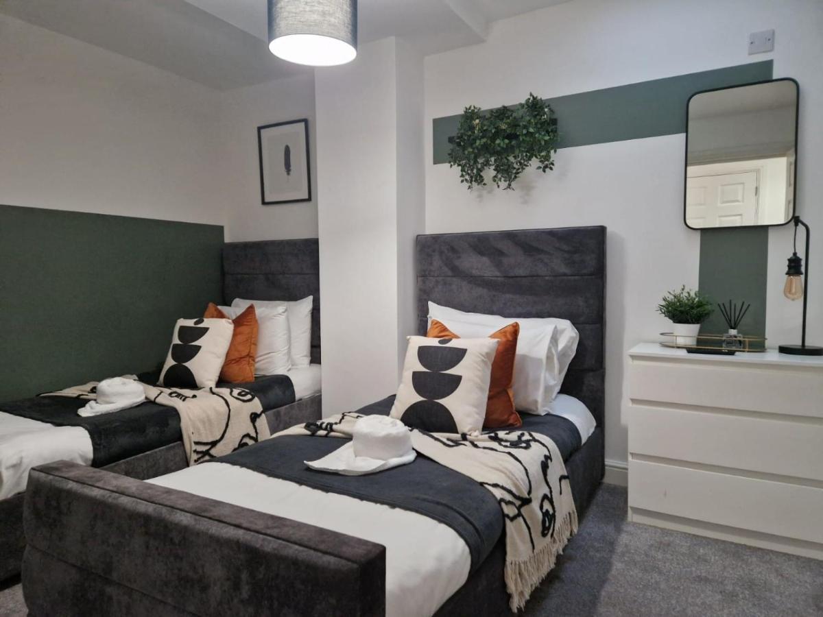 Exquisite - Sleeps 8 - Garden - Parking Apartment Bristol