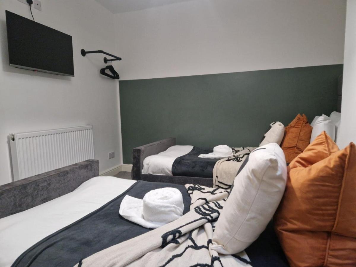 Exquisite - Sleeps 8 - Garden - Parking