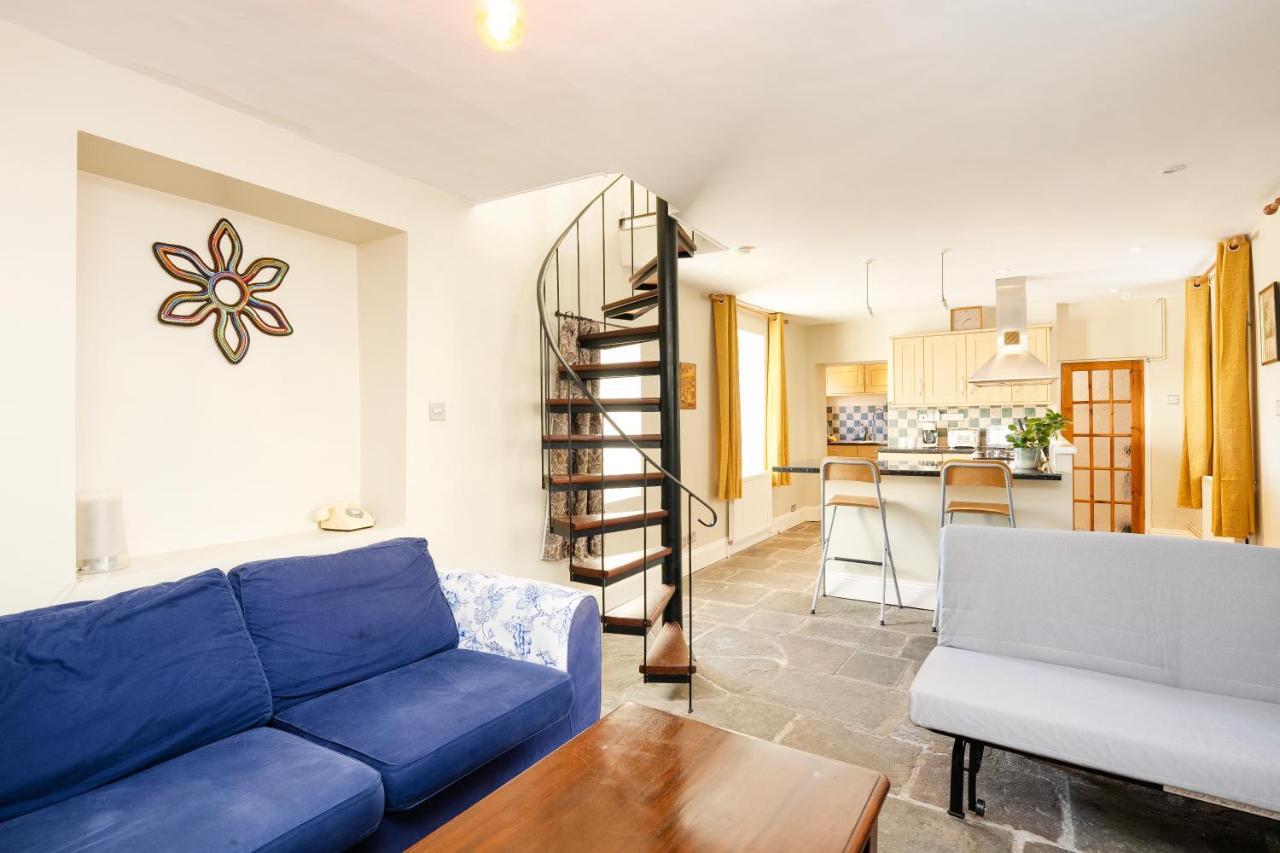 Fabulous 2 Bedroom In Fantastic Clifton - Simply Check In *