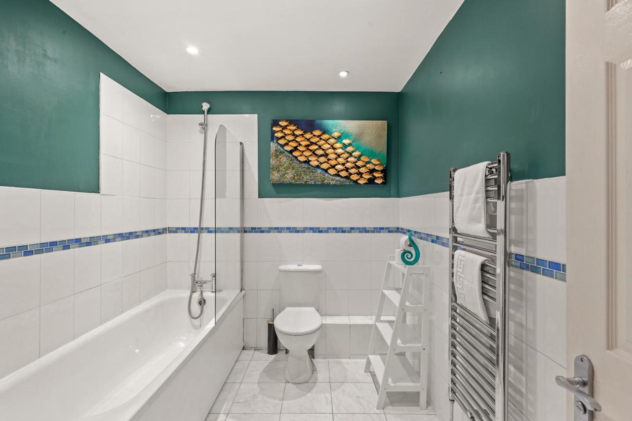 Apartment Duplex Penthouse - Private Rooftop - Sleeps 6 Bristol