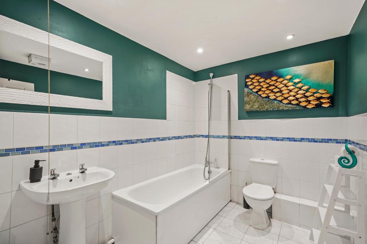 Duplex Penthouse - Private Rooftop - Sleeps 6 Apartment Bristol