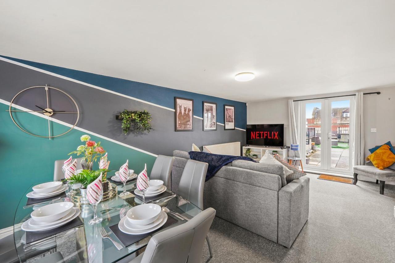 Duplex Penthouse - Private Rooftop - Sleeps 6 *