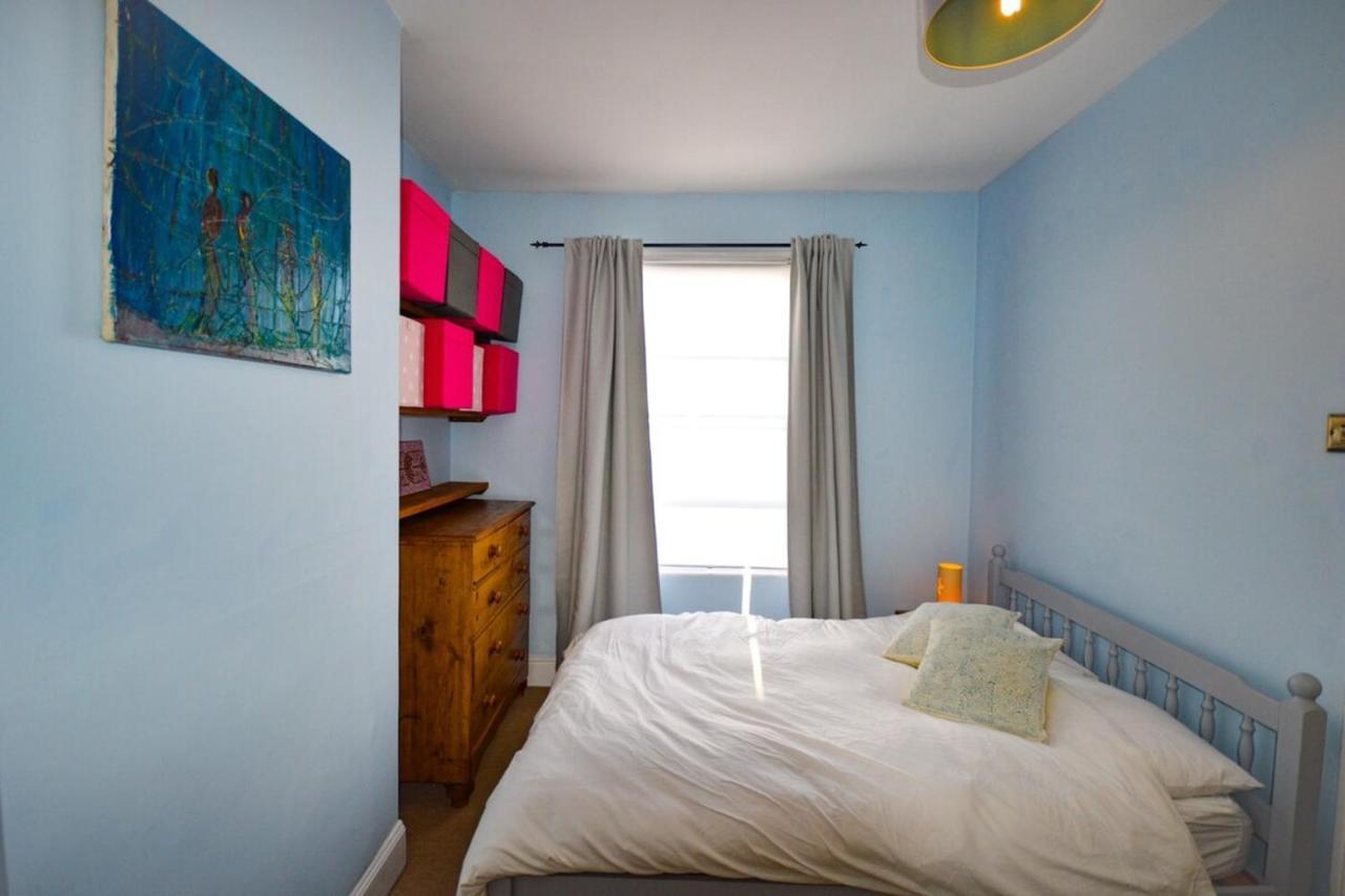 Outstanding 3 Bedroom House In Montpelier Bristol