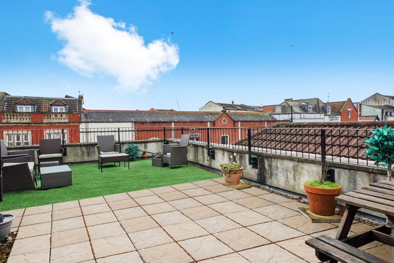 Duplex Penthouse - Private Rooftop - Sleeps 6 * Bristol