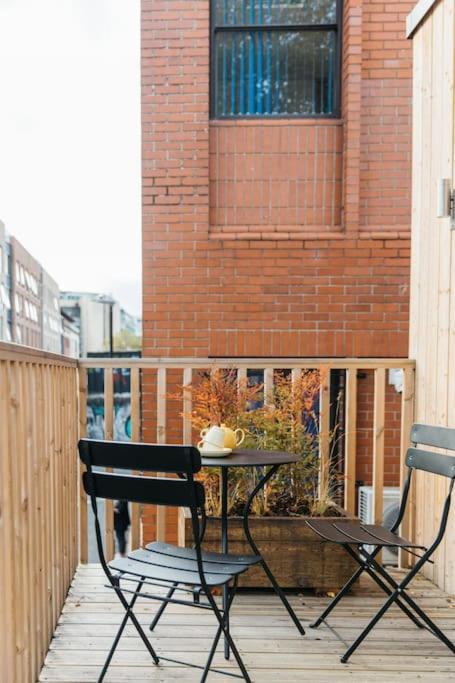 Apartment Carmen Eco-pod / Treehouse, Close To Cabot Circus Bristol