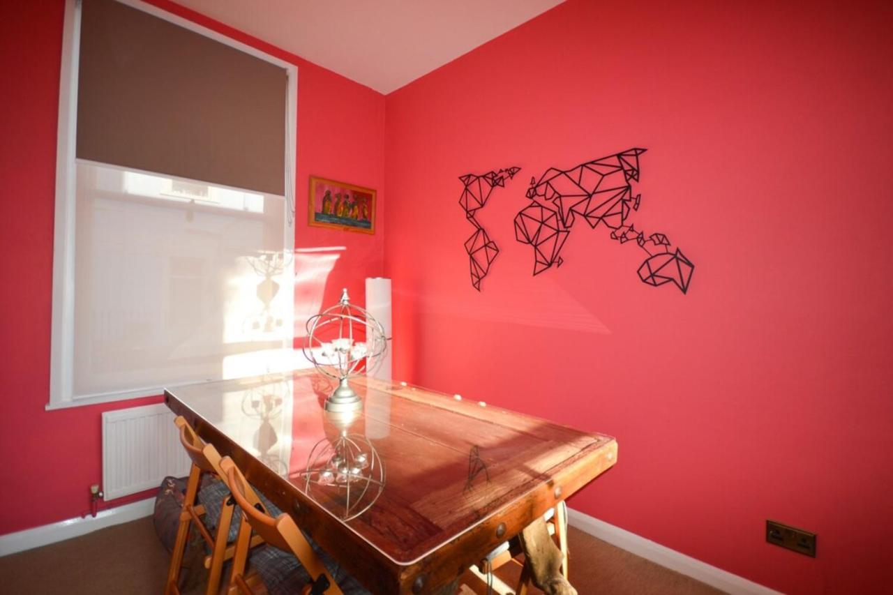 Outstanding 3 Bedroom House In Montpelier Holiday home *