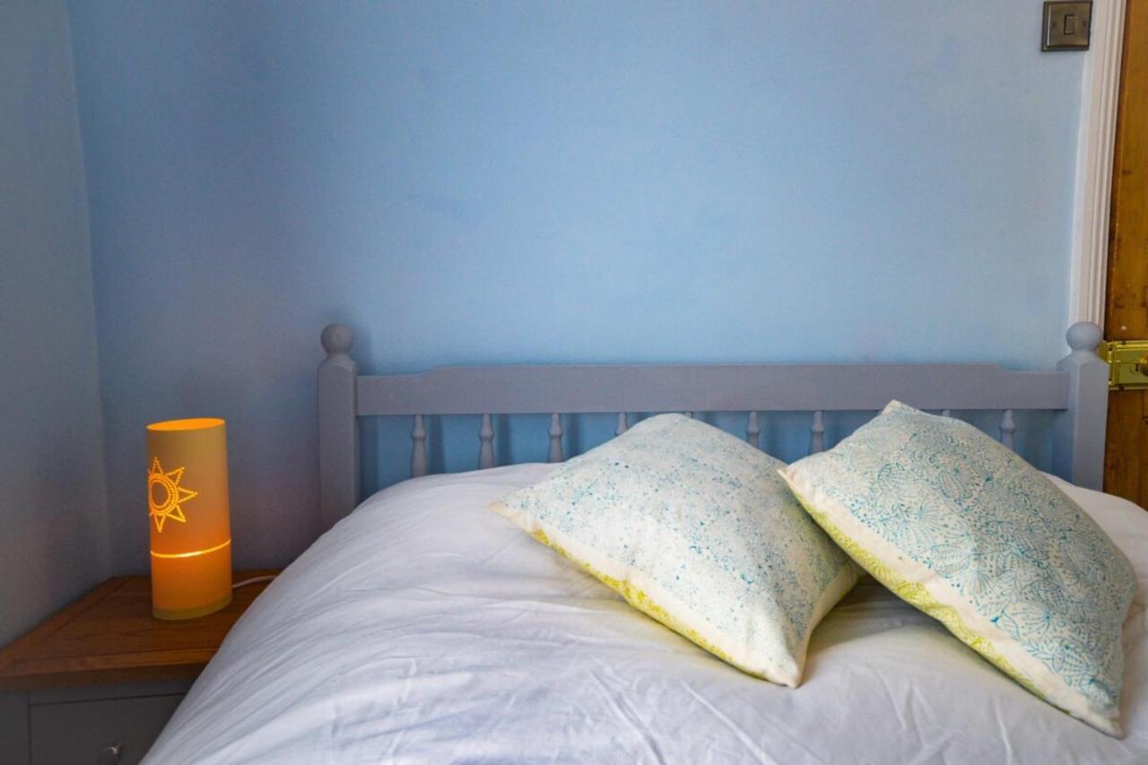 Outstanding 3 Bedroom House In Montpelier Bristol