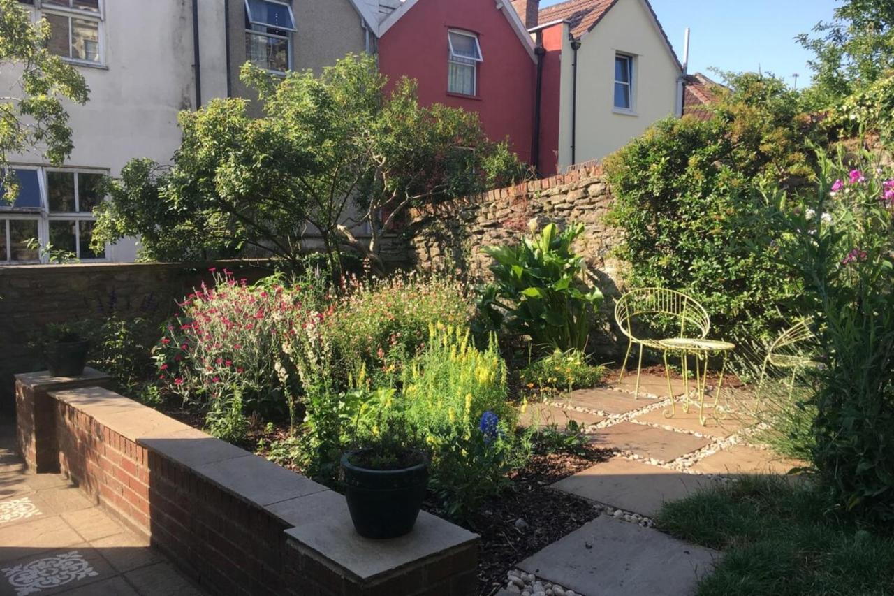 Holiday home Outstanding 3 Bedroom House In Montpelier Bristol