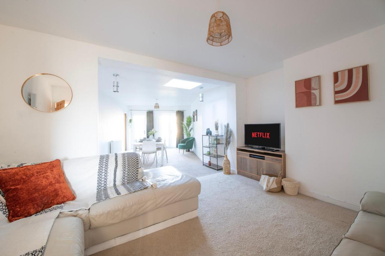 Hampton House - Sleeps 7 - Free Parking And Wifi * Bristol