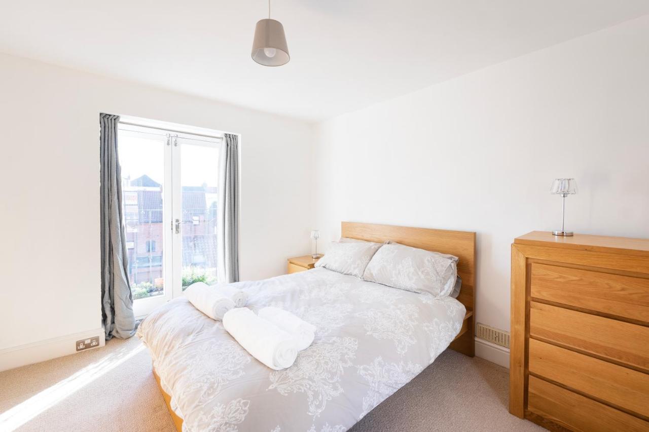 Fabulous 2 Bedroom In Fantastic Clifton - Simply Check In Holiday home *