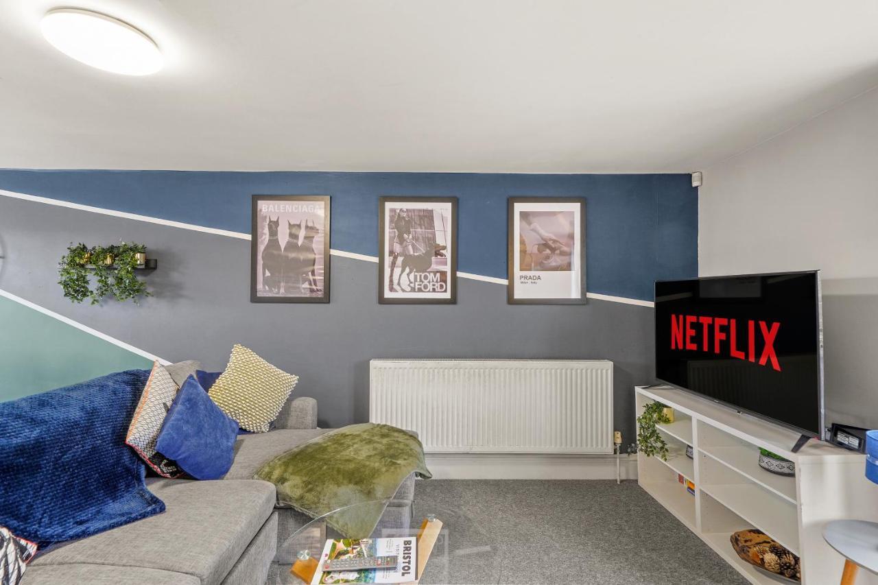 Apartment Duplex Penthouse - Private Rooftop - Sleeps 6 *