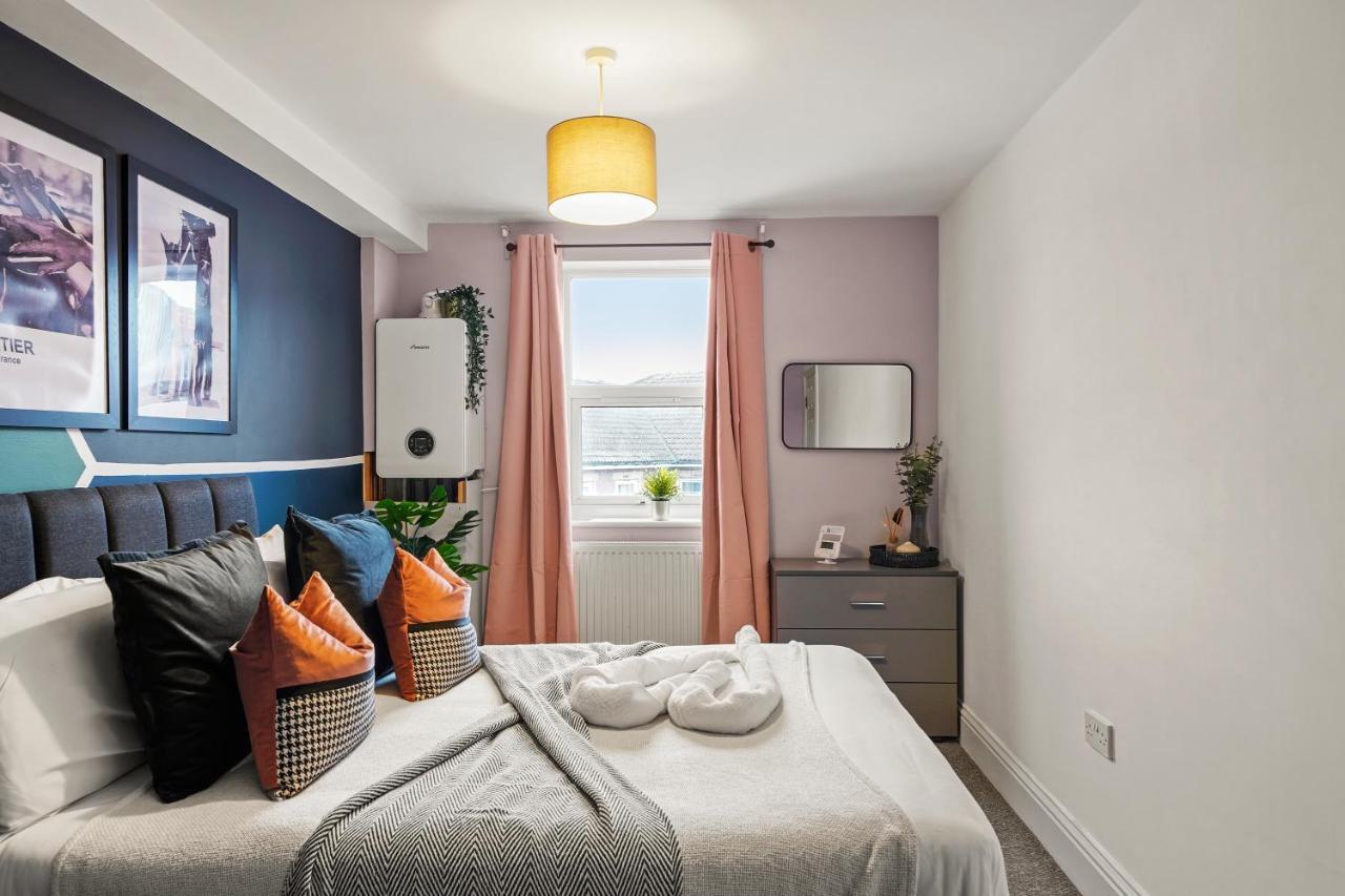 Duplex Penthouse - Private Rooftop - Sleeps 6 Apartment
