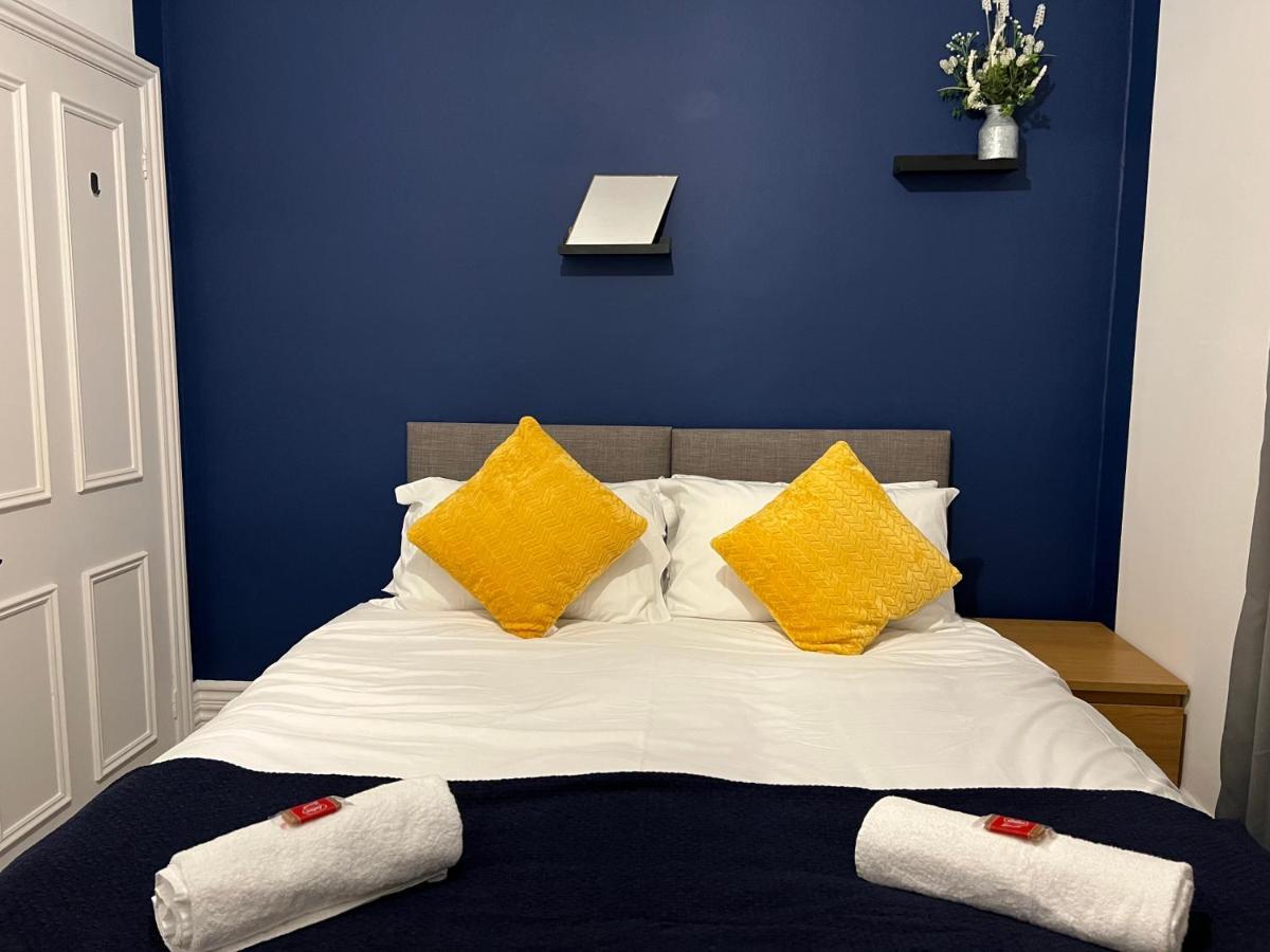 Cosy Meridian Place By Prescott