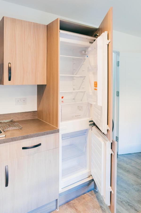 Oakley Place Apartment *