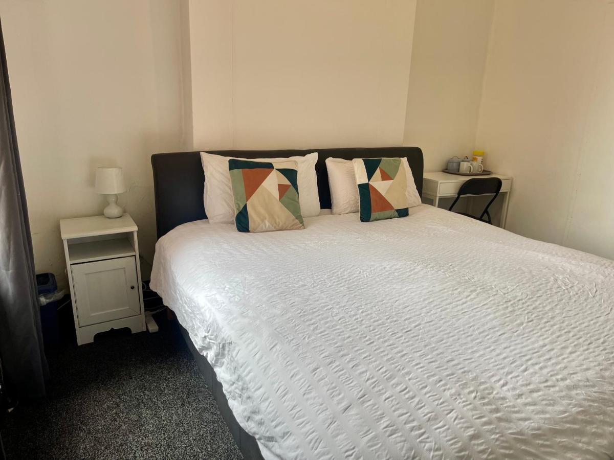 Large Double Bs11 Homestay