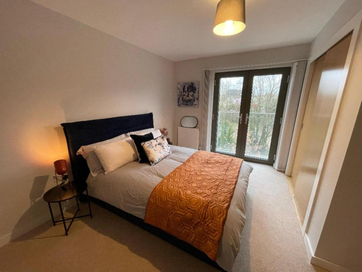 Stunning 2-bed In With Parking * Bristol