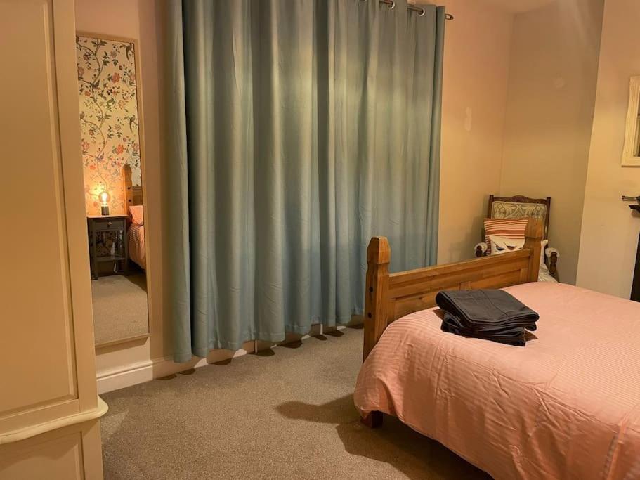 Gloucester Rd 2 Mins Away - Fab, New, Trendy House Bristol