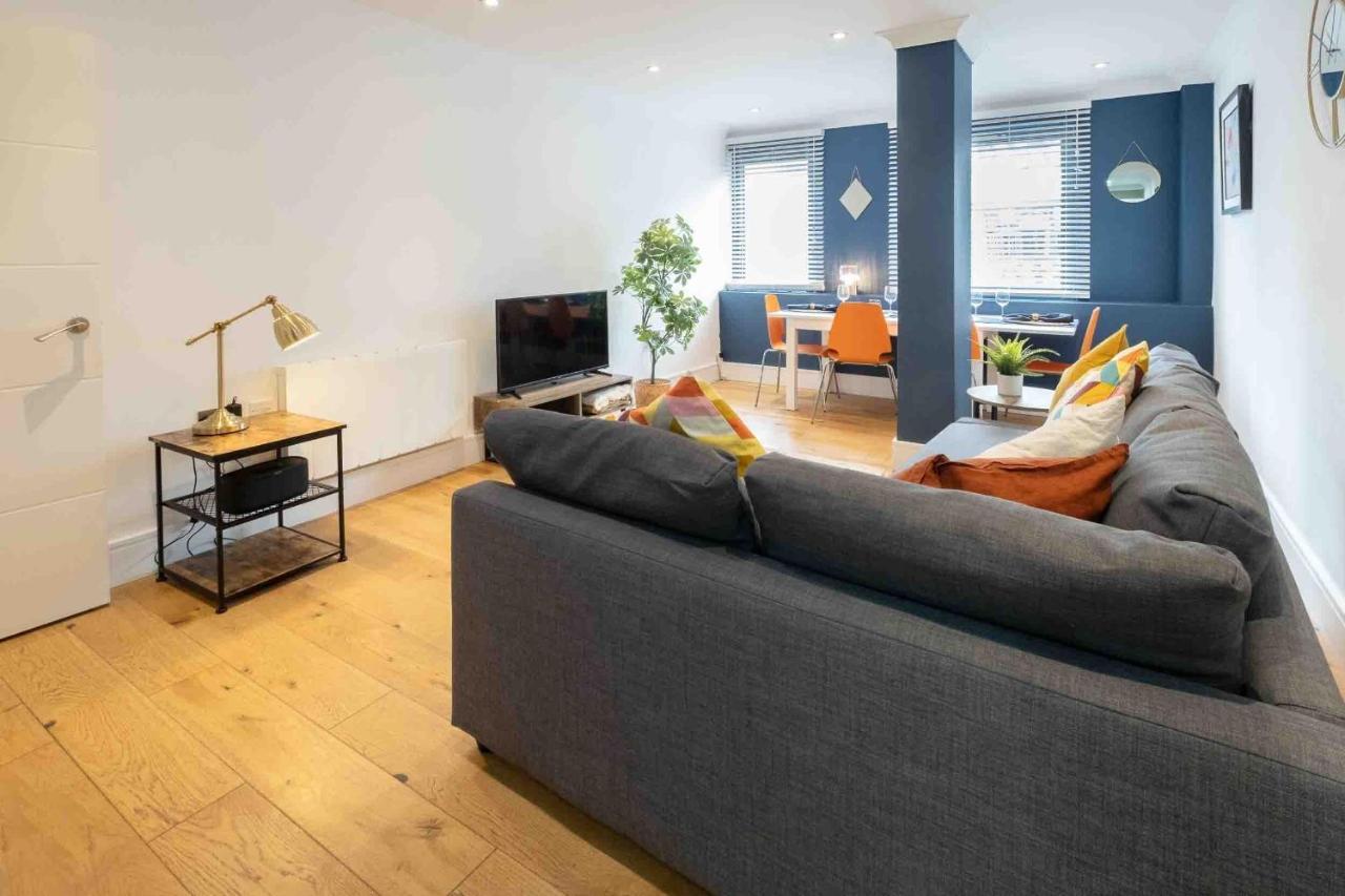 Apartment Riverside House