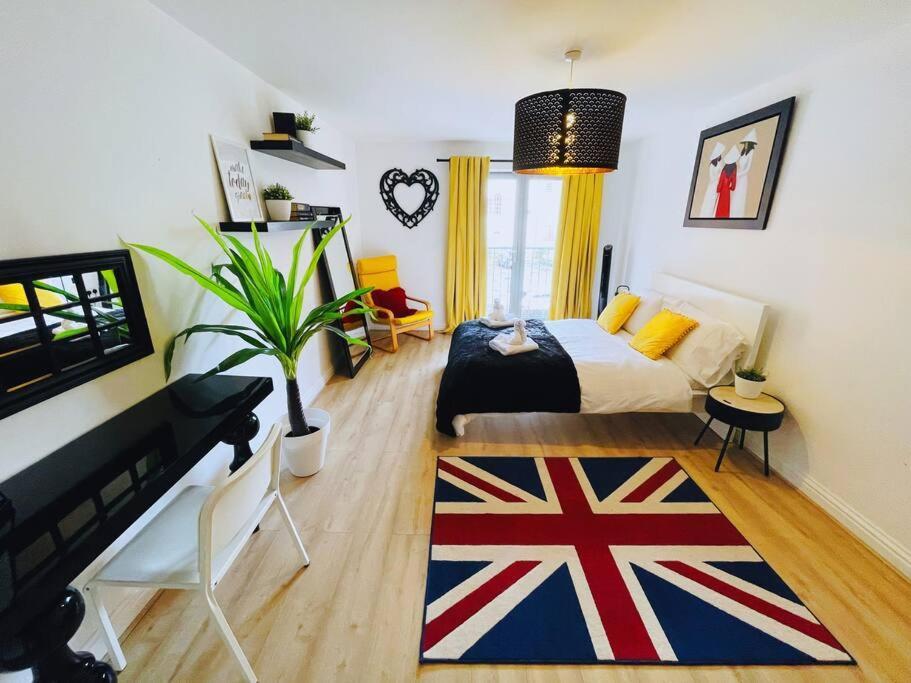 - 1 Bed - Pembroke Court