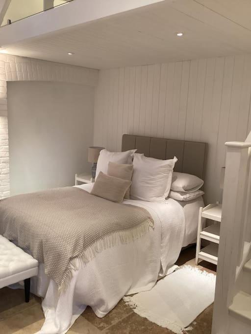 Holiday home Harcombe Barn Near