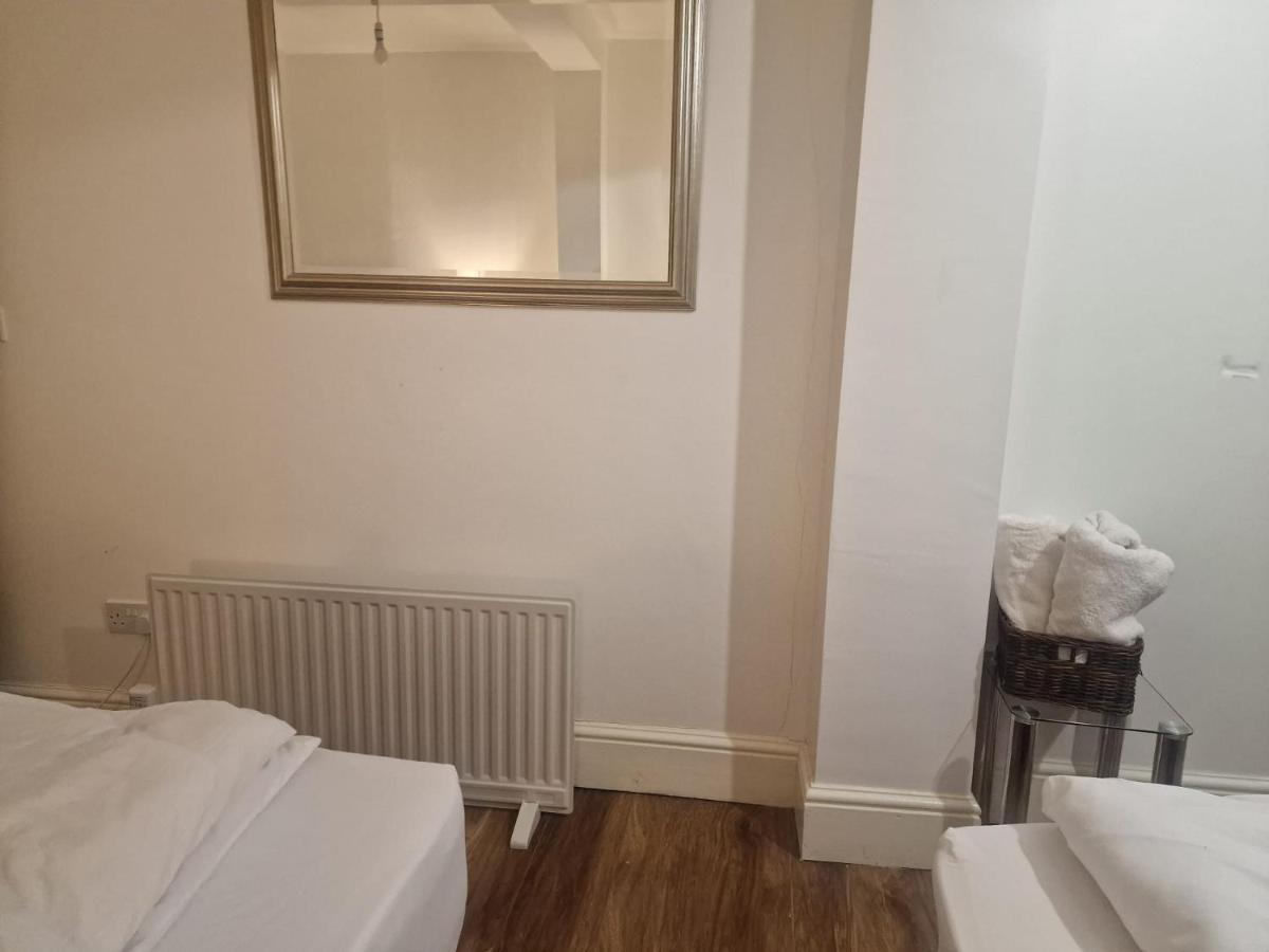Lovely 1 Bedroom Apartment Bristol