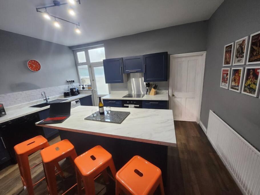 House Near Restaurants, Park And Pubs, Perfect For Pets! Holiday home