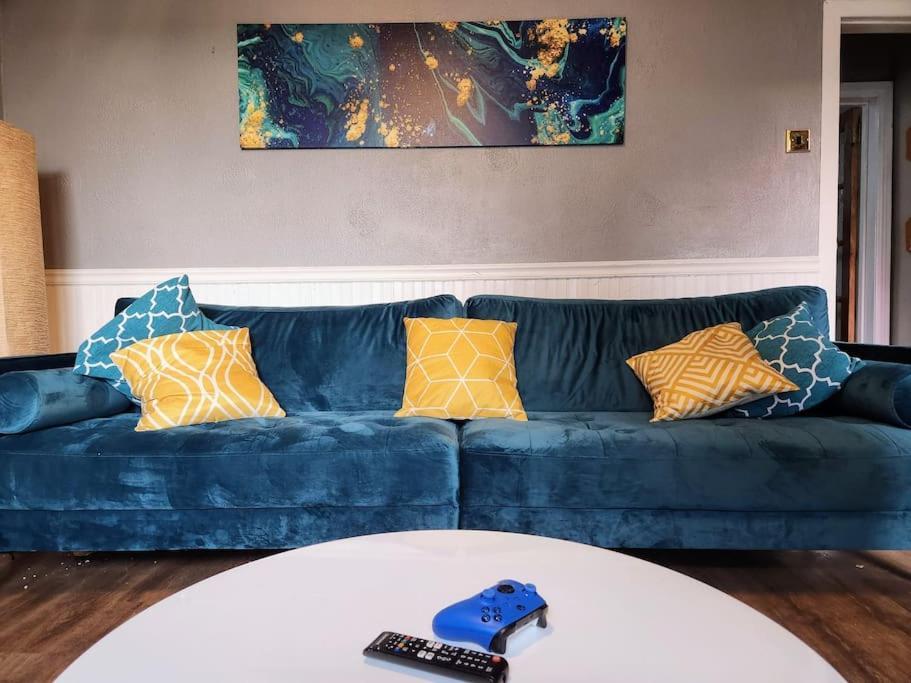Holiday home House Near Restaurants, Park And Pubs, Perfect For Pets! *