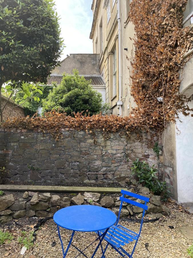 Georgian Shared House No'3 - By Clifton Short Lets Apartment *