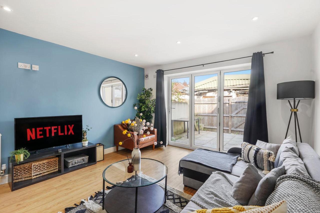 Boutique Abode - Sleeps 6-parking &garden Apartment *