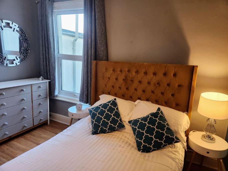 Holiday home House Near Restaurants, Park And Pubs, Perfect For Pets! Bristol