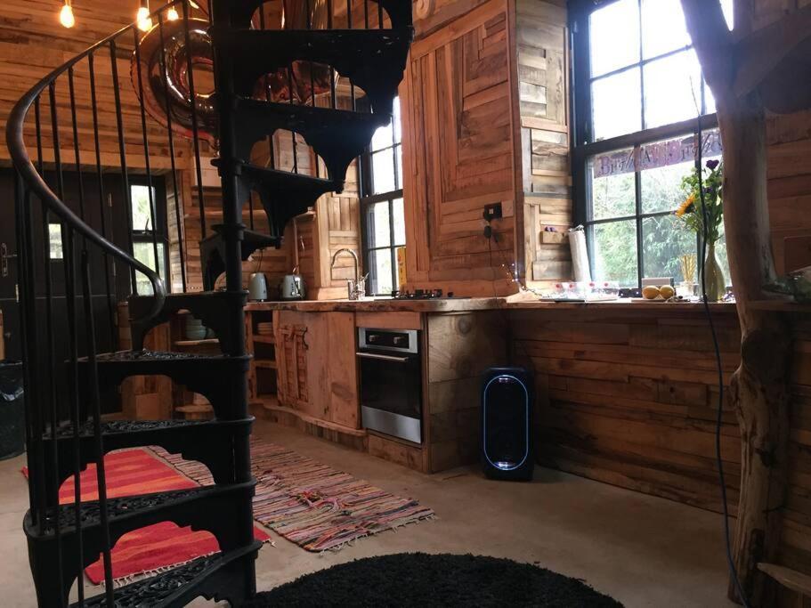 The Coach House In The Heart Of Bishopston Apartment *