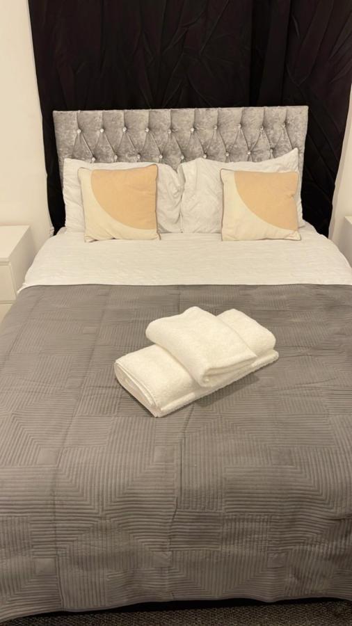 Homestay Large 2 Bristol