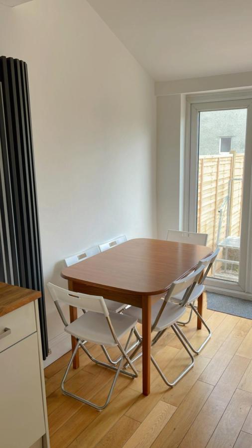 In Gloucester Road 4 Homestay *