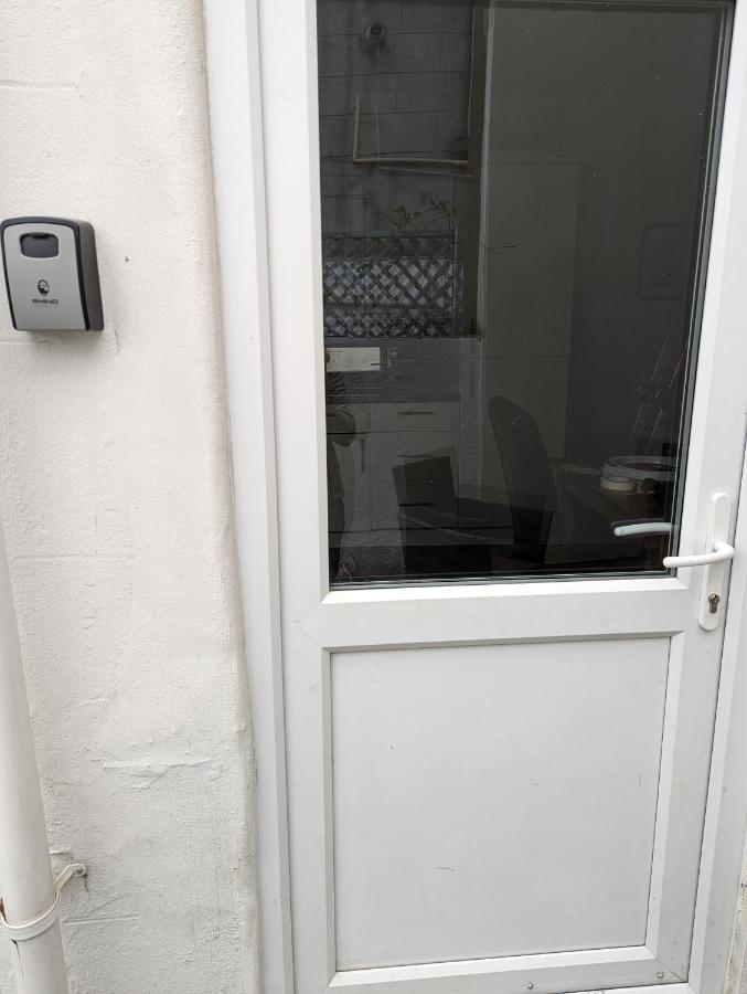 5 Bed Terraced Family + Parking Bristol