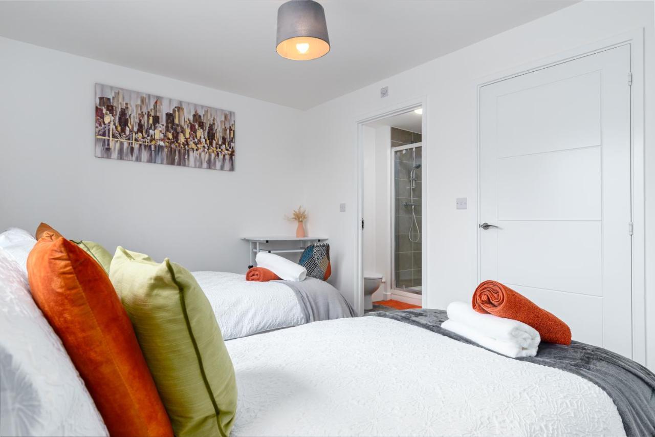 Fortified Luxury With Balcony And Free Parking