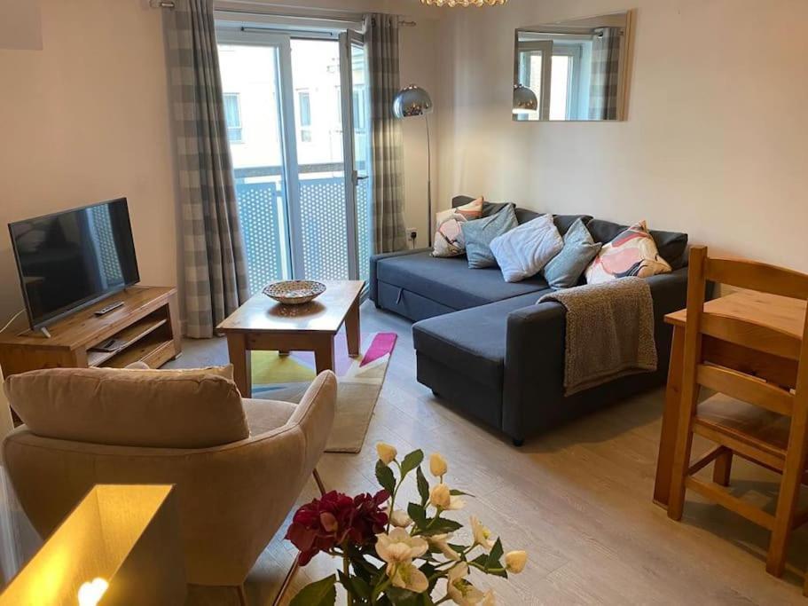 Apartment Centrally Located Light Warm & Welcoming Bristol