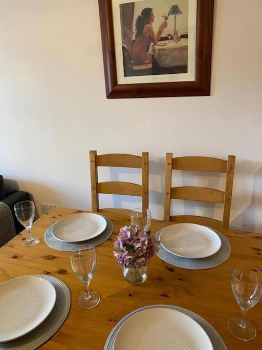 Apartment Centrally Located Light Warm & Welcoming Bristol