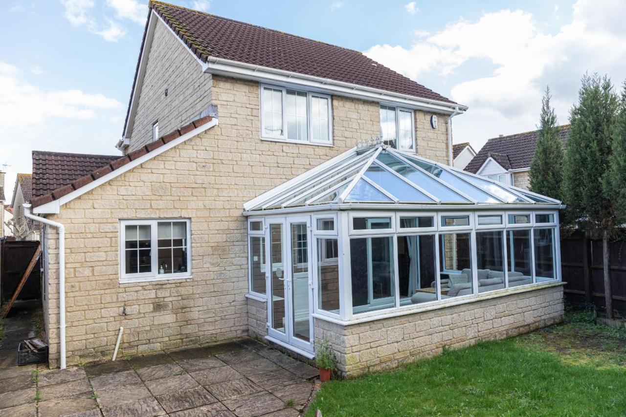 Holiday home October Disc - Long - Contractors