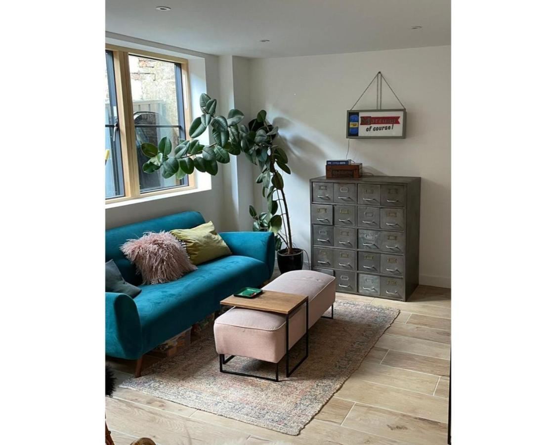 Ideal Getaway - 3 Bed Harbourside Bristol