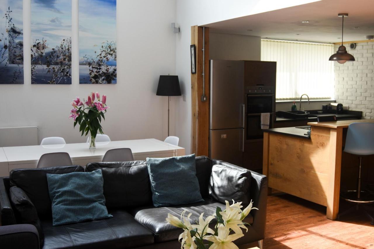 Apartment The Old Coach House: Luxury Harbourside