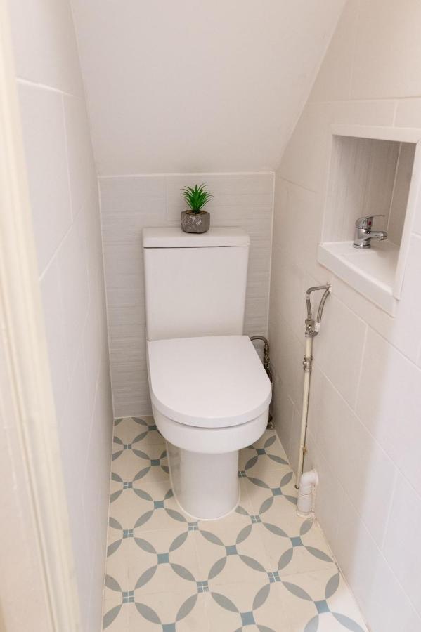 Deluxe 4 Bedroom House In Filton Bs34 Oakley Apartment *